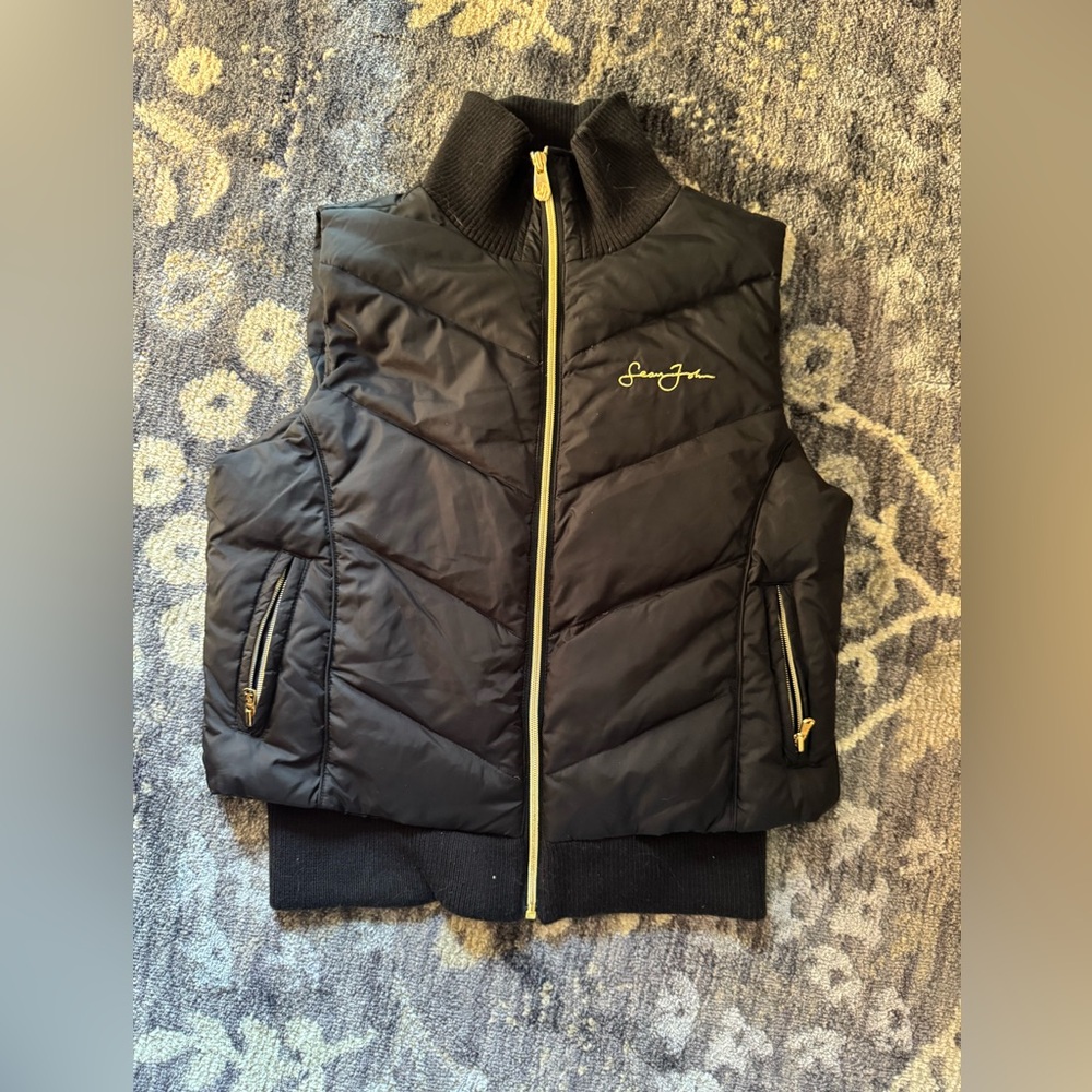 Sean Jean Puffer Vest, Women’s Medium